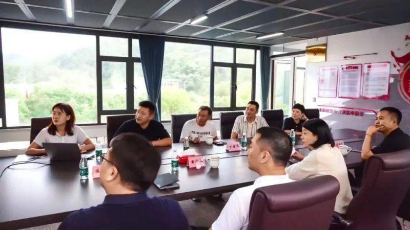 區(qū)委常委、統(tǒng)戰(zhàn)部長陳娜赴浙江華育調(diào)研指導(dǎo)
